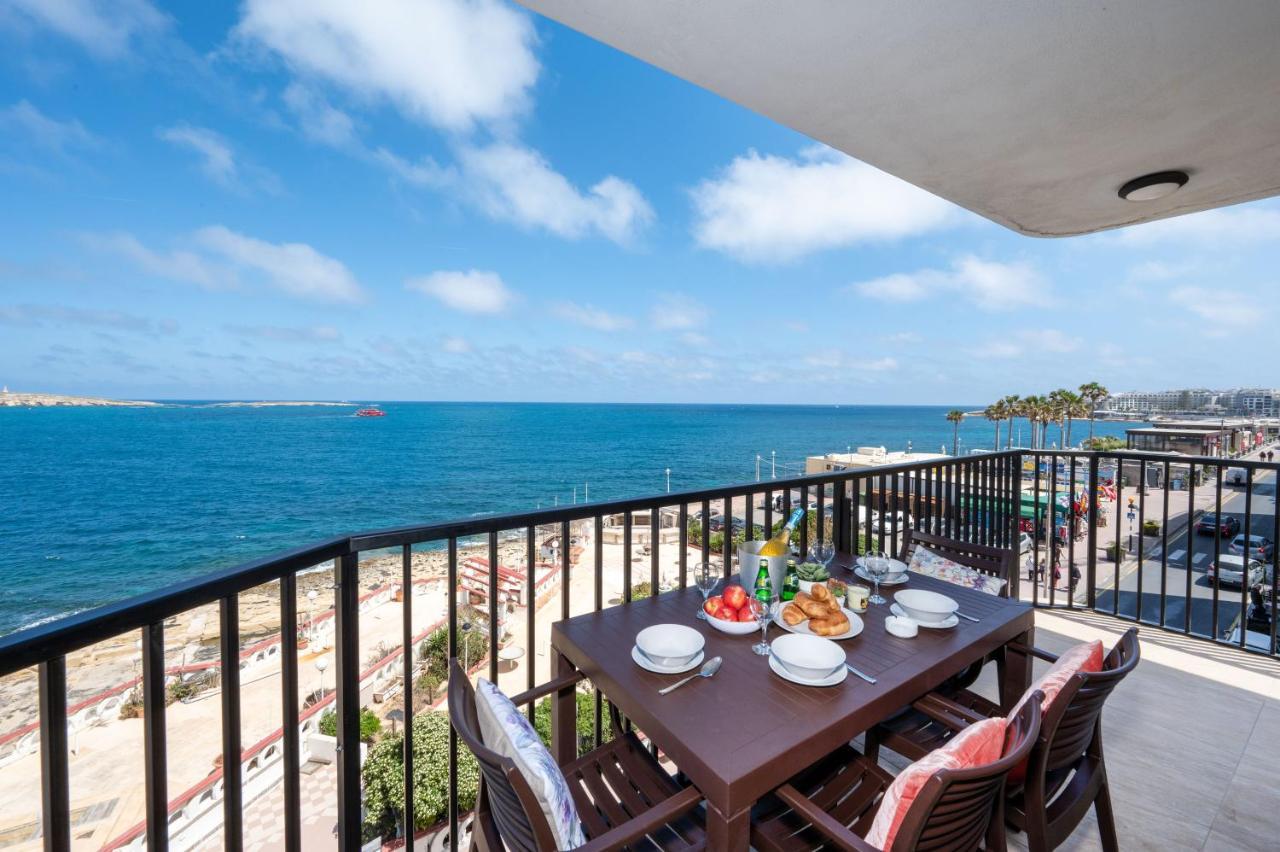 Islet Promenade Seafront With Large Corner Terrace By Getawaysmalta Appartamento St. Paul's Bay